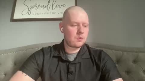 Snapshot of mrrickdickulous chatting on 04/16/26, 03:35 mrrickdickulous online show from 04/16/26, 03:35