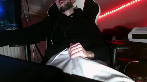 MrRogue online show from 12/04/25, 01:04