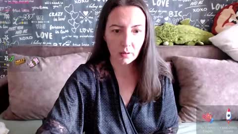 Snapshot of mrs__le chatting on 04/26/26, 10:13 Lara online show from 04/26/26, 10:13
