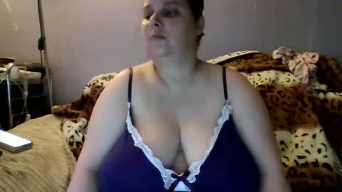 Mrs Butterfly online show from 05/31/26, 08:54