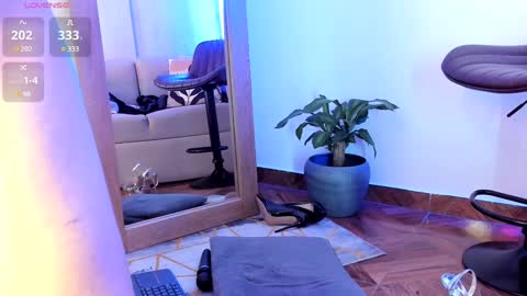 Griseld   online show from 02/05/25, 10:33