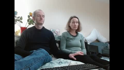 Snapshot of mrs_velvet_vixen_and_mr_stud chatting on 12/04/24, 01:42 Mrs Velvet Vixen online show from 12/04/24, 01:42