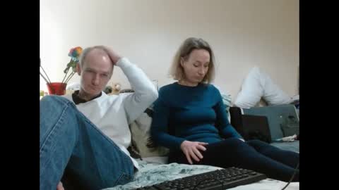 Snapshot of mrs_velvet_vixen_and_mr_stud chatting on 12/06/24, 08:37 Mrs Velvet Vixen online show from 12/06/24, 08:37