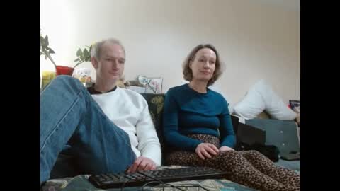 Snapshot of mrs_velvet_vixen_and_mr_stud chatting on 12/17/24, 12:00 Mrs Velvet Vixen online show from 12/17/24, 12:00