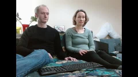 Snapshot of mrs_velvet_vixen_and_mr_stud chatting on 01/02/25, 08:39 Mrs Velvet Vixen online show from 01/02/25, 08:39