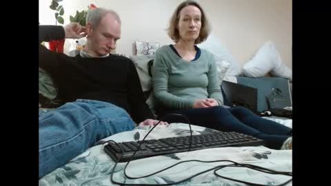 Snapshot of mrs_velvet_vixen_and_mr_stud chatting on 02/20/25, 08:39 Mrs Velvet Vixen online show from 02/20/25, 08:39