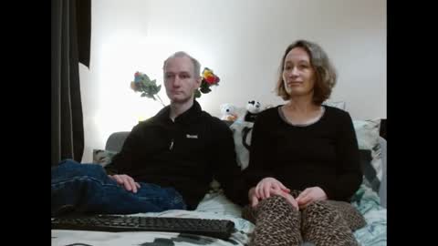 Snapshot of mrs_velvet_vixen_and_mr_stud chatting on 02/21/25, 08:51 Mrs Velvet Vixen online show from 02/21/25, 08:51