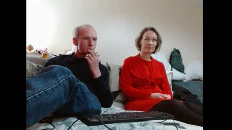 Snapshot of mrs_velvet_vixen_and_mr_stud chatting on 09/11/25, 07:41 Mrs Velvet Vixen online show from 09/11/25, 07:41
