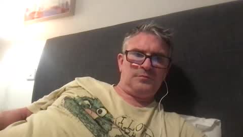 Mr Sensible online show from 02/04/26, 01:55