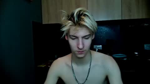 Snapshot of mrsexycum4u chatting on 01/16/25, 04:07 Adam online show from 01/16/25, 04:07