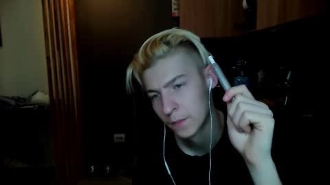 Snapshot of mrsexycum4u chatting on 02/23/25, 07:28 Adam online show from 02/23/25, 07:28