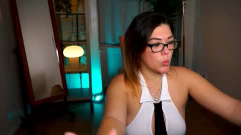 Tamara online show from 11/26/25, 05:03