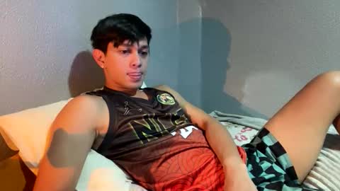 Snapshot of mrshawn95 chatting on 04/03/26, 05:22 shawn online show from 04/03/26, 05:22