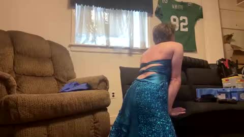 Snapshot of mrsissy812575 chatting on 01/06/25, 02:36 mrsissy812575 online show from 01/06/25, 02:36