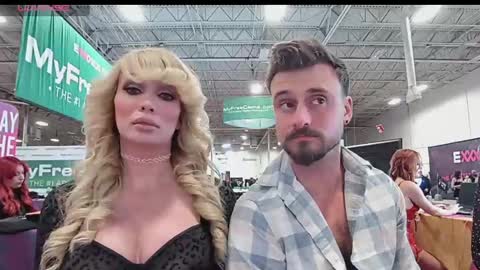 Snapshot of mrskellypierce chatting on 12/07/24, 08:05 MrsKellyPierce online show from 12/07/24, 08:05