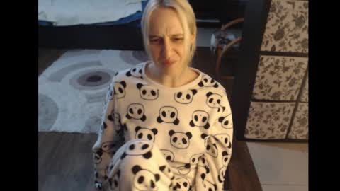 Sasha online show from 11/23/25, 05:02