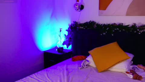 Snapshot of mrsprude chatting on 12/06/24, 08:37 Molly online show from 12/06/24, 08:37