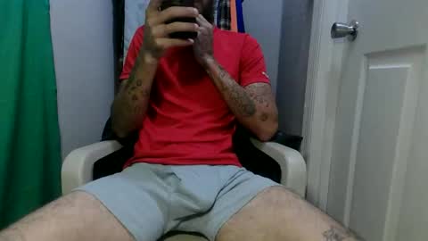 Snapshot of mrstretchlong chatting on 11/04/25, 10:09 mrstretchlong online show from 11/04/25, 10:09