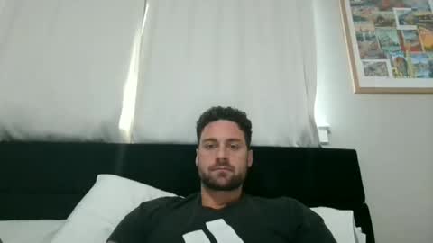 mrthickly818 online show from 04/15/26, 01:40