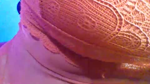 Snapshot of mrvenusx chatting on 03/21/26, 05:01 Mrs Venus online show from 03/21/26, 05:01