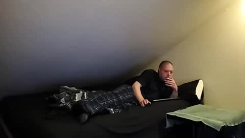 mrxhere online show from 04/11/26, 09:57