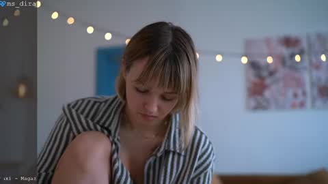 Snapshot of ms_dira chatting on 04/07/26, 09:43 dira and the riru tribe online show from 04/07/26, 09:43