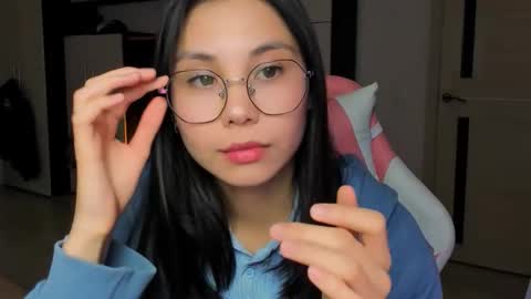 ms_emily_ online show from 09/18/25, 03:58