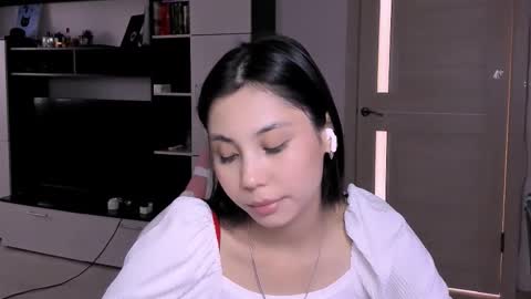 ms_emily_ online show from 03/11/26, 11:05