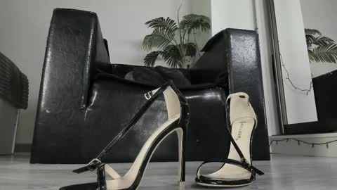 Snapshot of ms_enigma chatting on 03/09/25, 05:39 Goddess. Miss. Lady.  Queen. Madam Milady online show from 03/09/25, 05:39