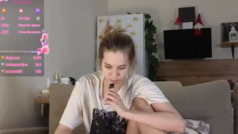 Snapshot of ms_foryou chatting on 02/03/25, 03:09 Ms ForYOU online show from 02/03/25, 03:09