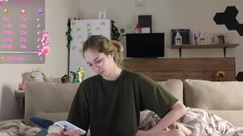 Snapshot of ms_foryou chatting on 02/22/25, 01:44 Ms ForYOU online show from 02/22/25, 01:44