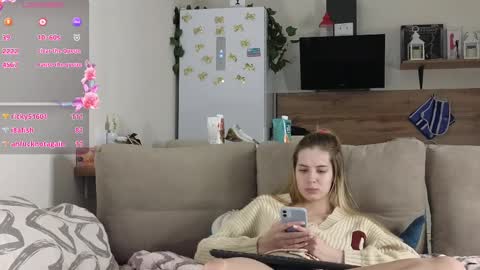 Snapshot of ms_foryou chatting on 02/23/25, 06:23 Ms ForYOU online show from 02/23/25, 06:23