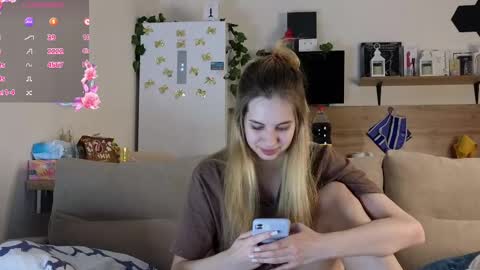 Snapshot of ms_foryou chatting on 02/26/25, 03:41 Ms ForYOU online show from 02/26/25, 03:41
