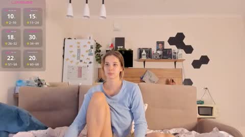 Snapshot of ms_foryou chatting on 09/14/25, 04:22 Ms ForYOU online show from 09/14/25, 04:22