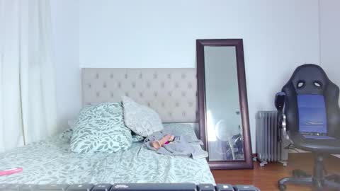 Snapshot of ms_freya chatting on 02/14/26, 11:23 Freya online show from 02/14/26, 11:23