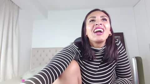 Snapshot of ms_freya chatting on 07/22/26, 01:41 Freya online show from 07/22/26, 01:41