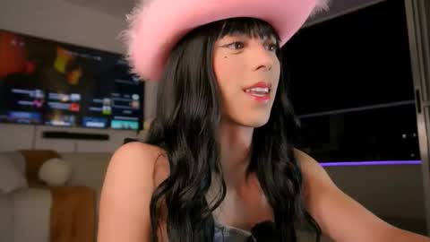 Samantha online show from 11/23/25, 04:56