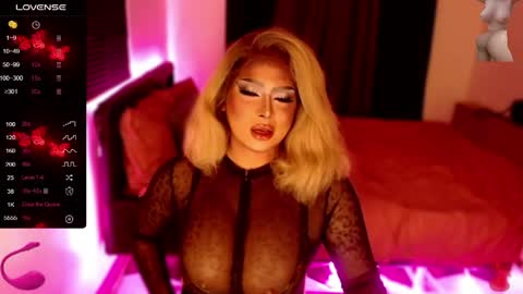 Snapshot of ms_lhadycummer chatting on 04/19/26, 03:39 Samantha online show from 04/19/26, 03:39