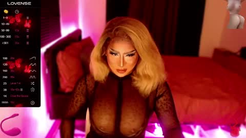 Snapshot of ms_lhadycummer chatting on 04/27/26, 04:43 Samantha online show from 04/27/26, 04:43