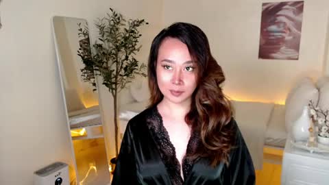 Snapshot of ms_lhaydeebunny chatting on 05/19/26, 08:48 Evon online show from 05/19/26, 08:48