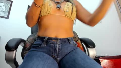 ms_lunarose online show from 11/07/25, 02:00