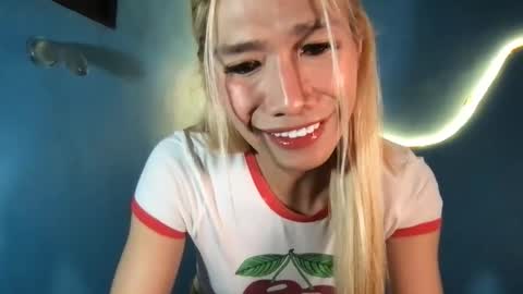 Snapshot of ms_maureenx69x chatting on 04/26/26, 02:48 ms_maureenx69x online show from 04/26/26, 02:48