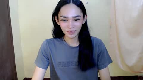 Snapshot of ms_randomxoxo chatting on 04/12/26, 03:06 Ashley online show from 04/12/26, 03:06