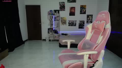 Snapshot of ms_ratuelita chatting on 03/09/25, 07:37 Manuela3 online show from 03/09/25, 07:37