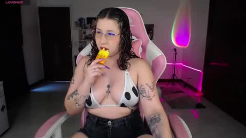 Snapshot of ms_ratuelita chatting on 03/16/26, 06:56 Manuela3 online show from 03/16/26, 06:56