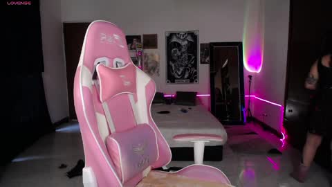 Snapshot of ms_ratuelita chatting on 03/21/26, 07:06 Manuela3 online show from 03/21/26, 07:06