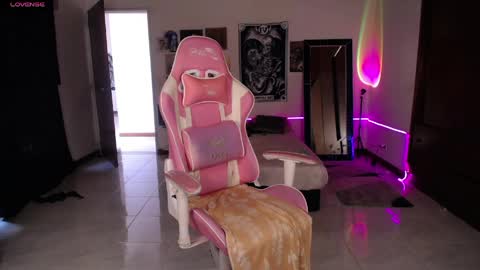 Snapshot of ms_ratuelita chatting on 03/23/26, 06:12 Manuela3 online show from 03/23/26, 06:12