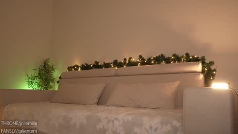 Your M online show from 12/15/24, 03:20