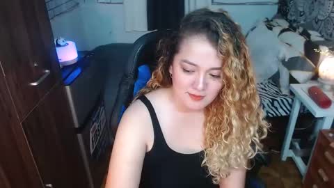 Snapshot of ms_shanel chatting on 02/04/25, 03:47 msshanel online show from 02/04/25, 03:47