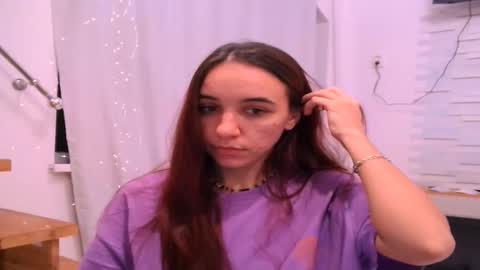 ms_sophiee online show from 12/12/24, 06:42